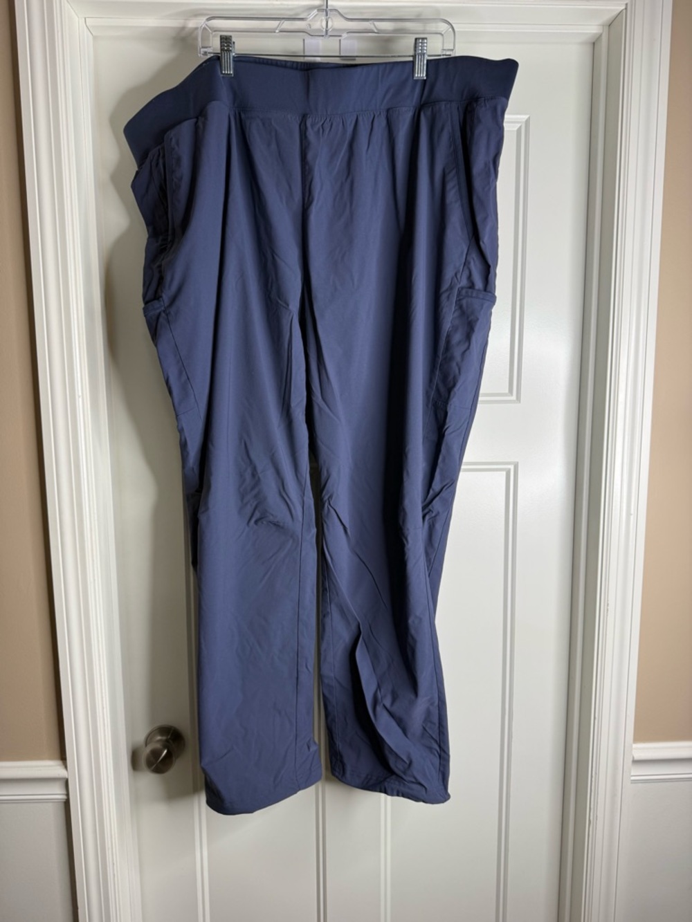 Women’s Columbia Omni-Shield Pants Bundle, 3X - Picture 4 of 13